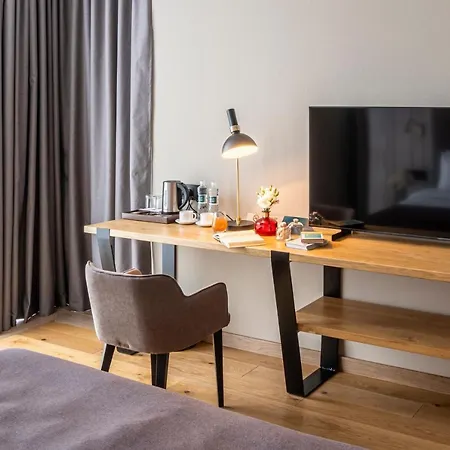 Loft7 Szálloda 4*