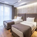 Loft7 Готель