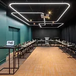 Loft7 Готель