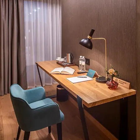 Loft7 מלון