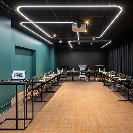 Loft7 Hotel