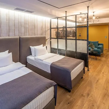 Loft7 4* 利沃夫