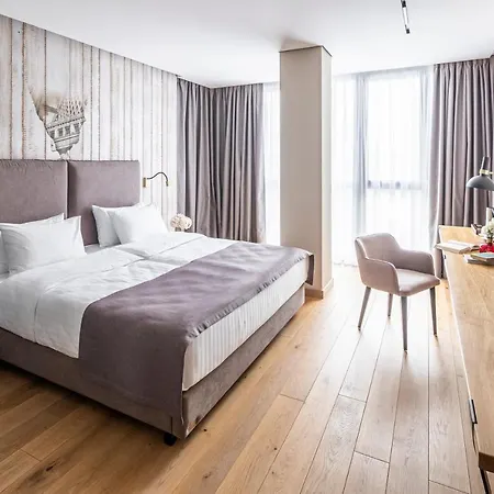 Loft7 4*