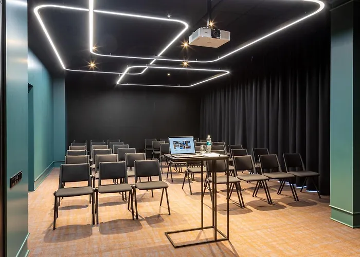 Ξενοδοχείο Loft7 4*